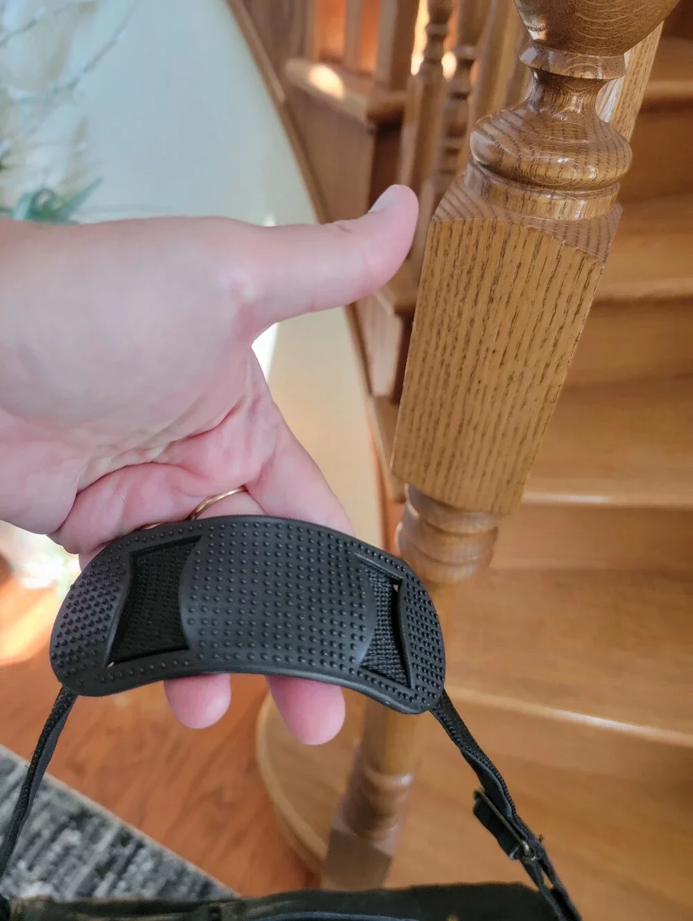 Apple Black Leather Computer Bag with Front Zip Pocket